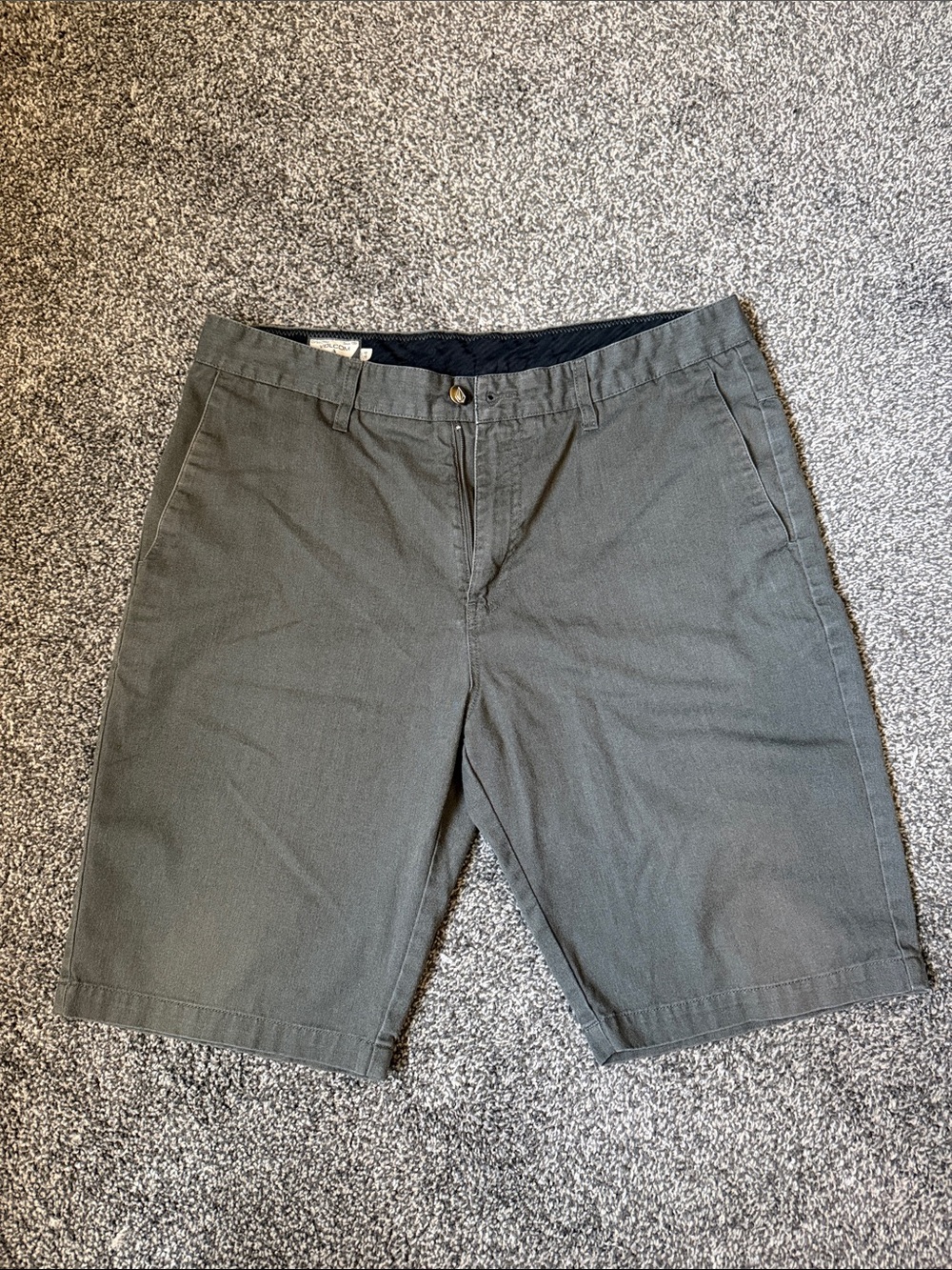 Volcom Men's Gray Green Flat-Front Shorts